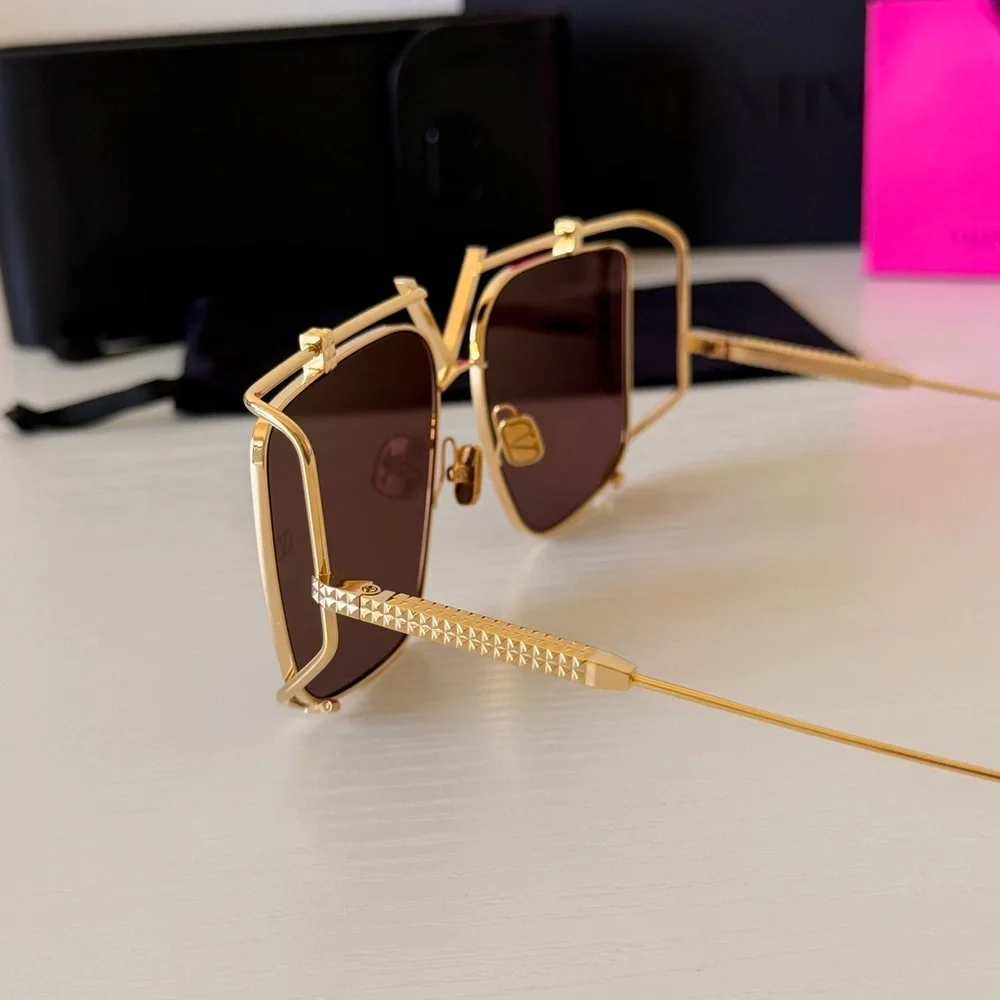 NWT Valentino V-Light Gold Square Sunglasses VLS-116B GLD